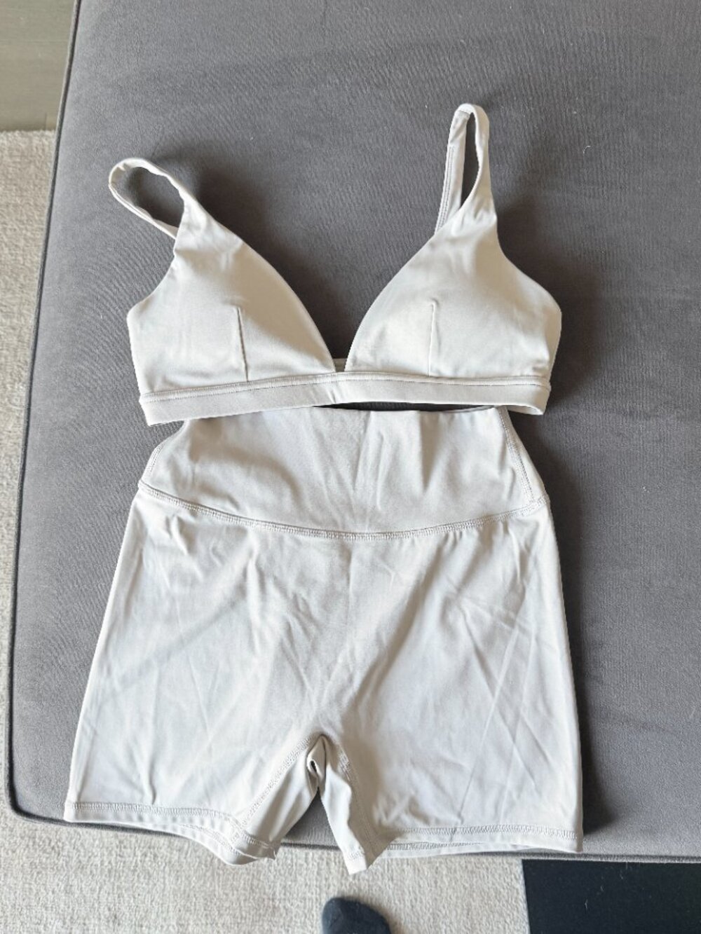 NWOT CSB Freedom Contour Top and Freedom Scrunch High-Waist Short Set - Almond - Picture 9 of 10